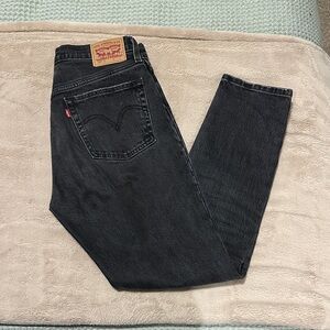 Levi's Women's Black Straight Jeans